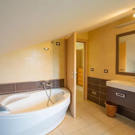 Michela-2 By Interhome Vakantiehuis *