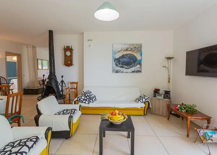 Michela-2 By Interhome * Pineto